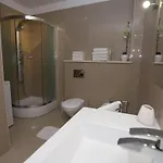 Okrug Gornji Luxurious Escape With Pool - Five Bedroom With Pool Villa Trogir