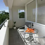 Okrug Gornji Luxurious Escape With Pool - Five Bedroom With Pool * Trogir