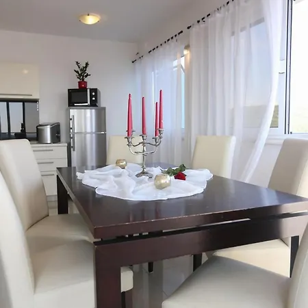 别墅 Okrug Gornji Luxurious Escape With Pool - Five Bedroom With Pool