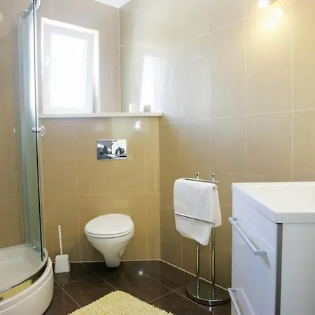 别墅 Okrug Gornji Luxurious Escape With Pool - Five Bedroom With Pool *