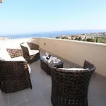 Okrug Gornji Luxurious Escape With Pool - Five Bedroom With Pool تروغير